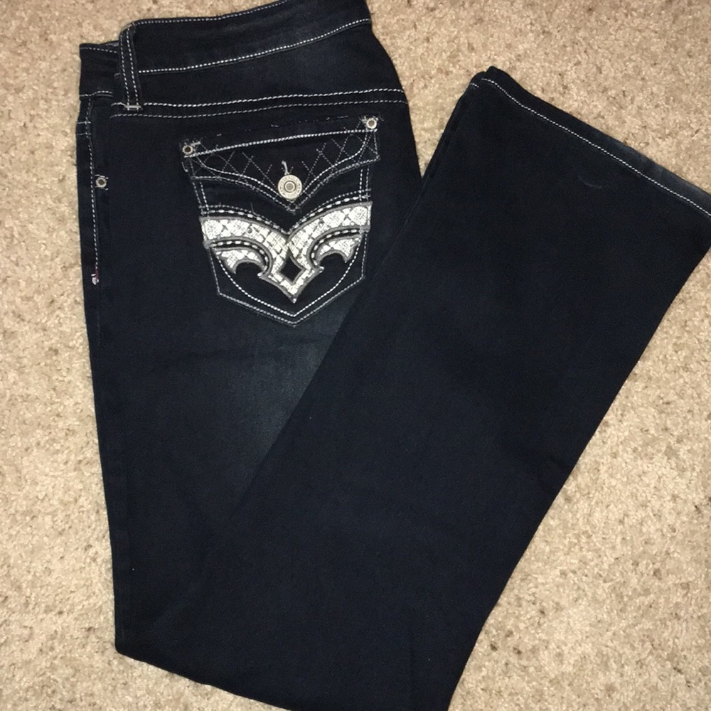 Hydraulic stretch straight leg jean